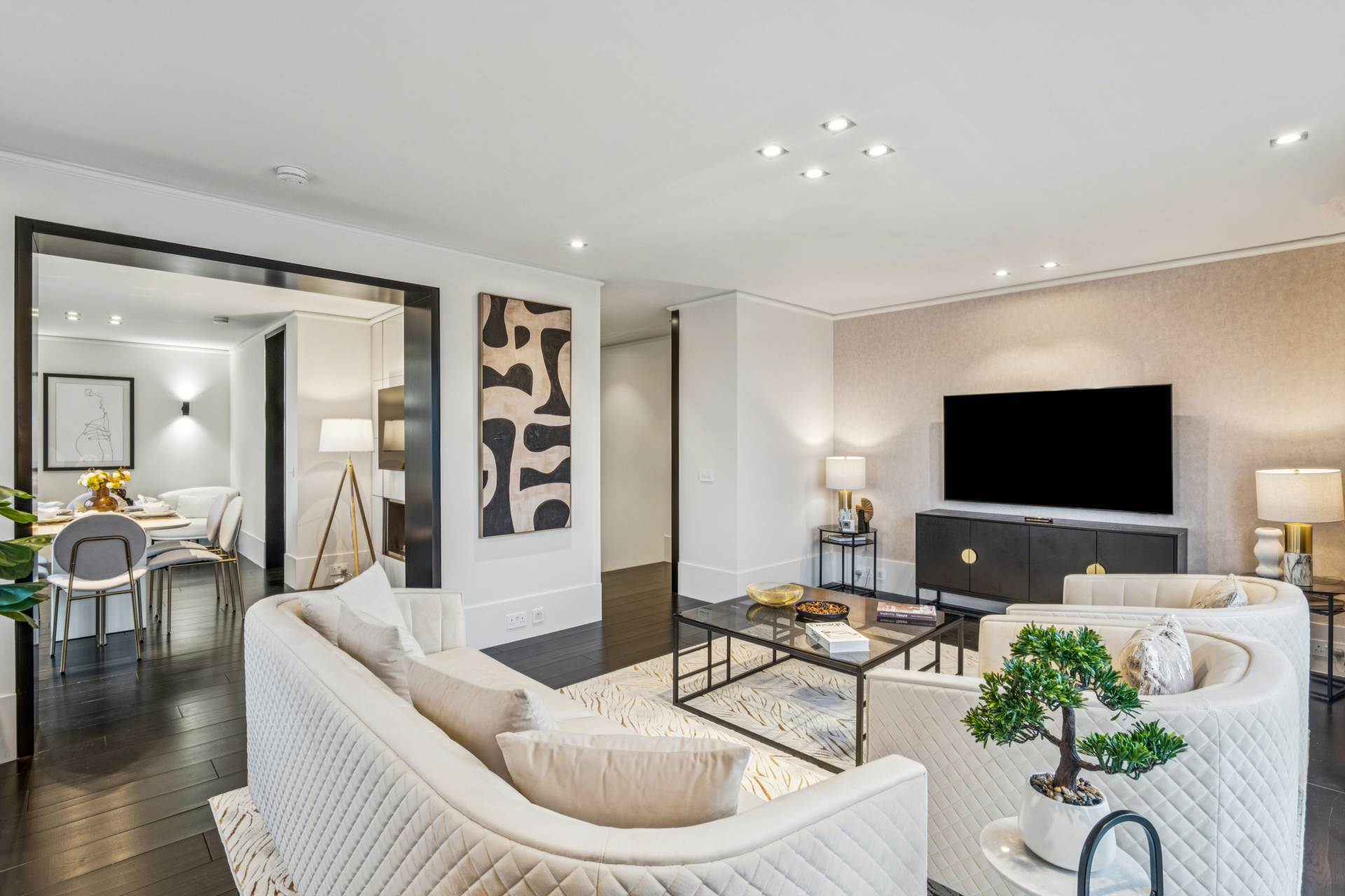 Penthouse, Kingston House South, Ennismore Gardens SW7, Image 2