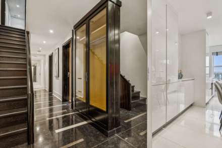 Penthouse, Kingston House South, Ennismore Gardens SW7, Image 13