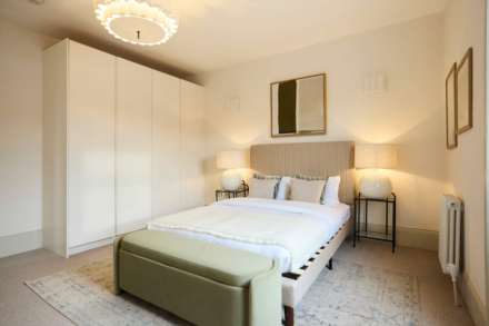 Stafford Terrace, Kensington W8, Image 17