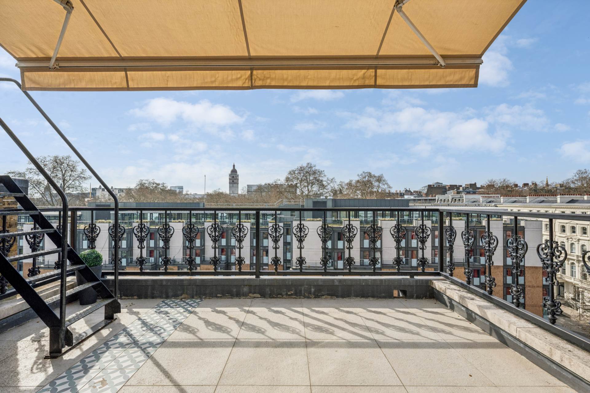 Ennismore Gardens, Knightsbridge SW7, Image 1