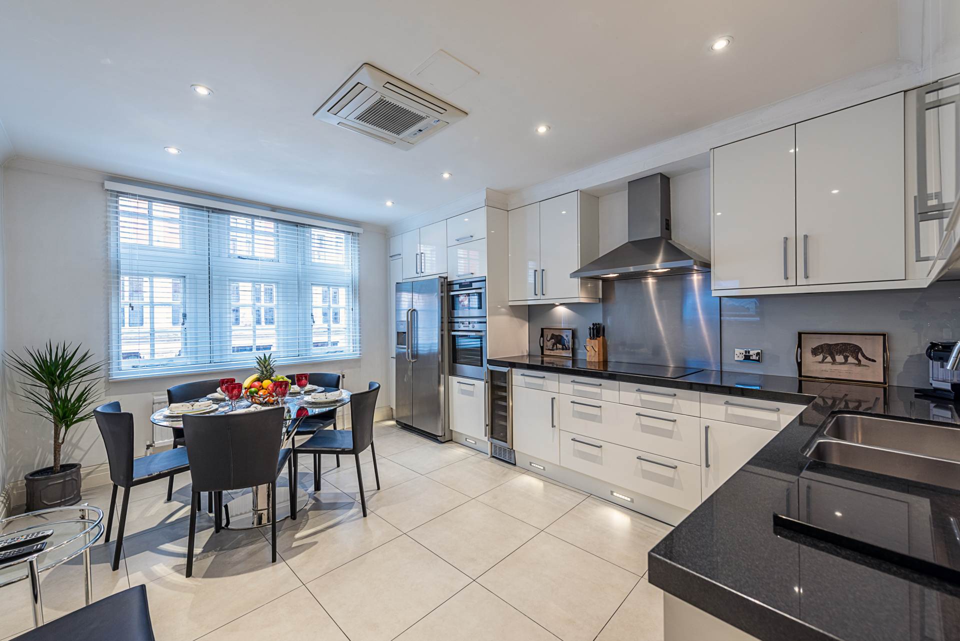 Parkside, Knightsbridge SW1, Image 6