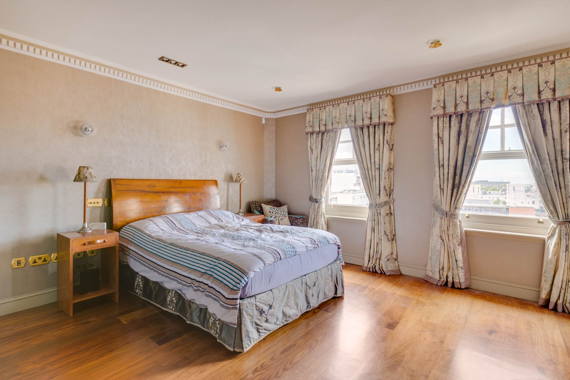 Albert Court, Prince Consort Road SW7, Image 7