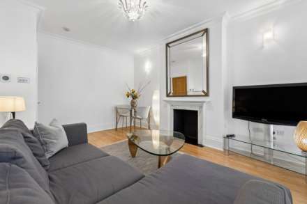 Garrick House, Carrington Street, Mayfair W1, Image 4