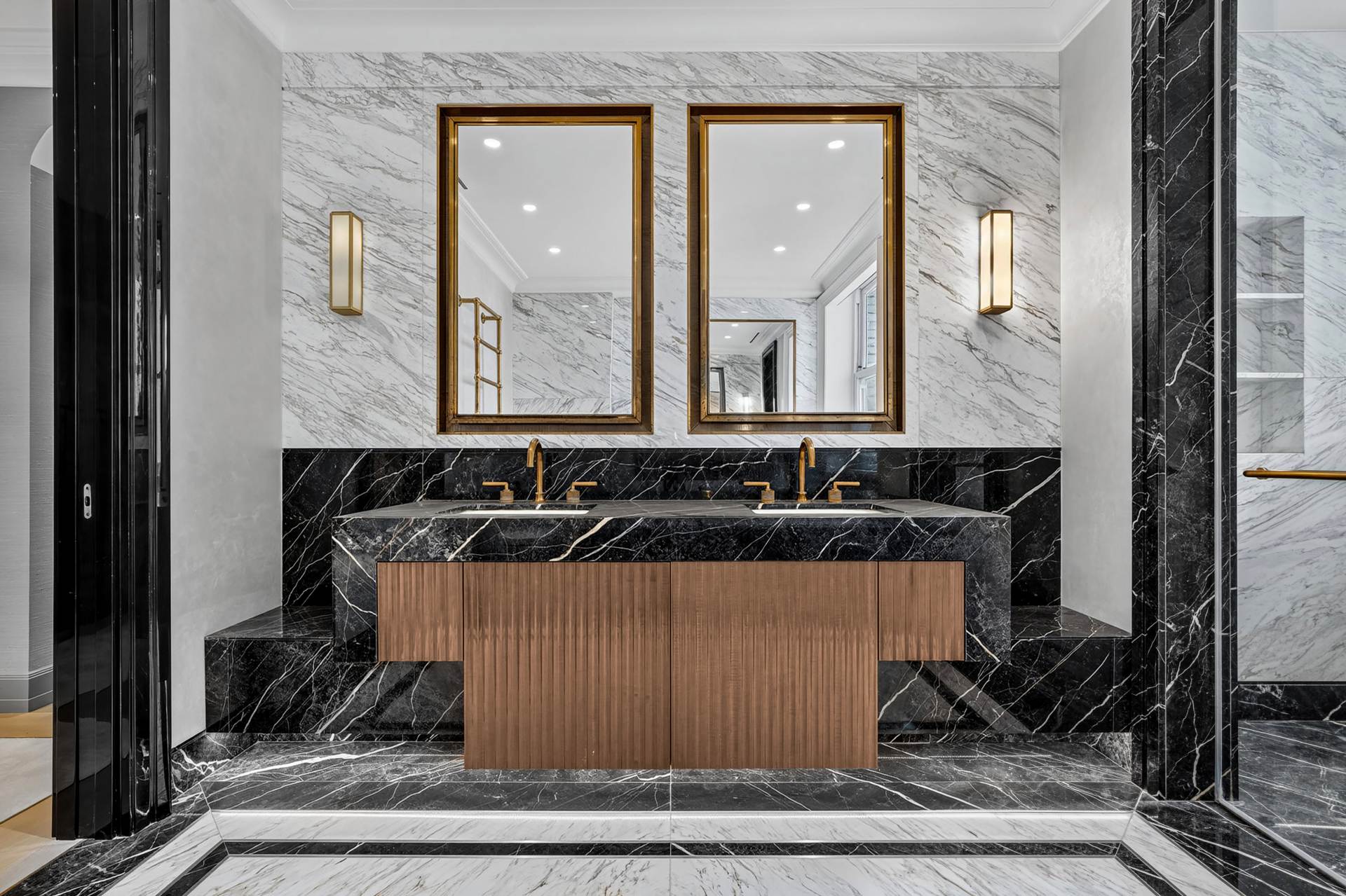 Wellington Court, Knightsbridge SW1X, Image 14