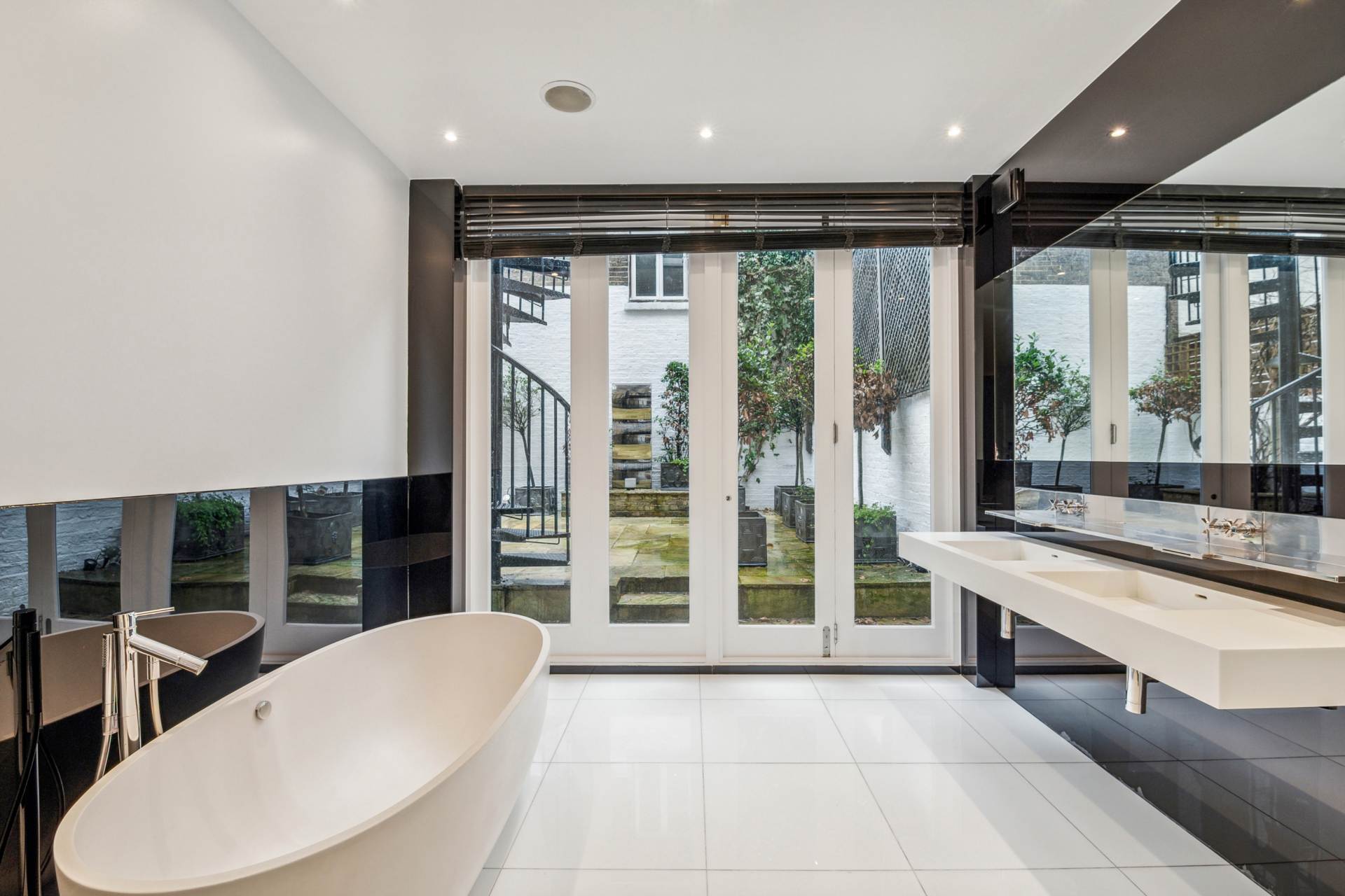 Stafford Terrace, Kensington W8, Image 8
