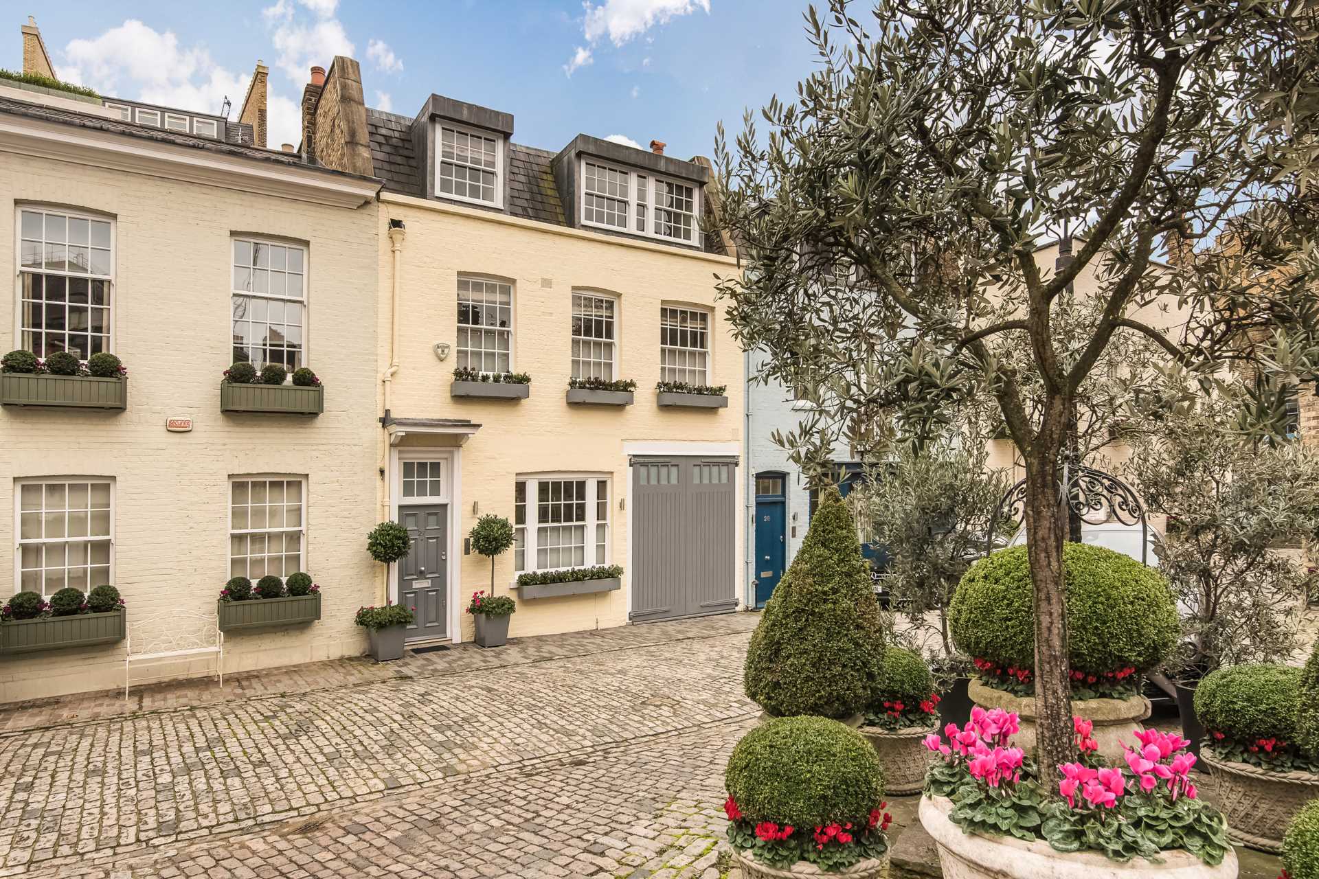 Wilton Row, Belgravia SW1, Image 1