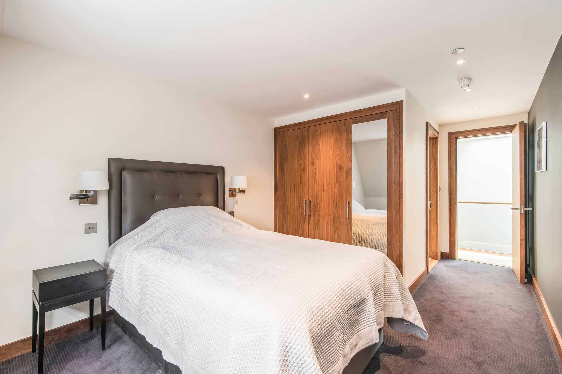 Wilton Row, Belgravia SW1, Image 11