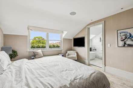 Ovington Gardens, Knightsbridge SW3, Image 10