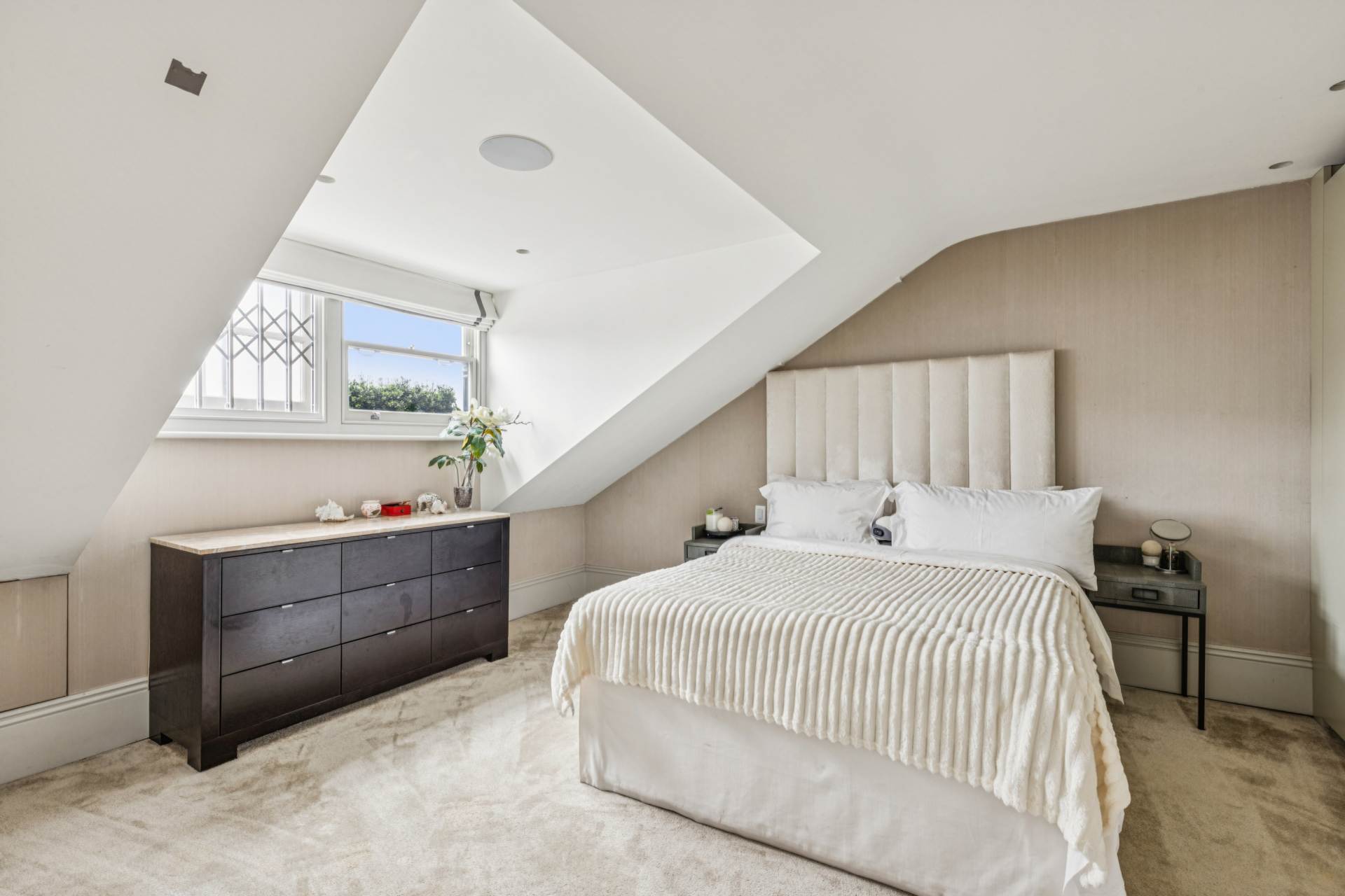 Ovington Gardens, Knightsbridge SW3, Image 14