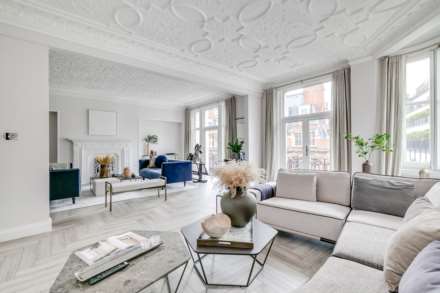 7 Bedroom Apartment, Wellington Court, Knightsbridge SW1X