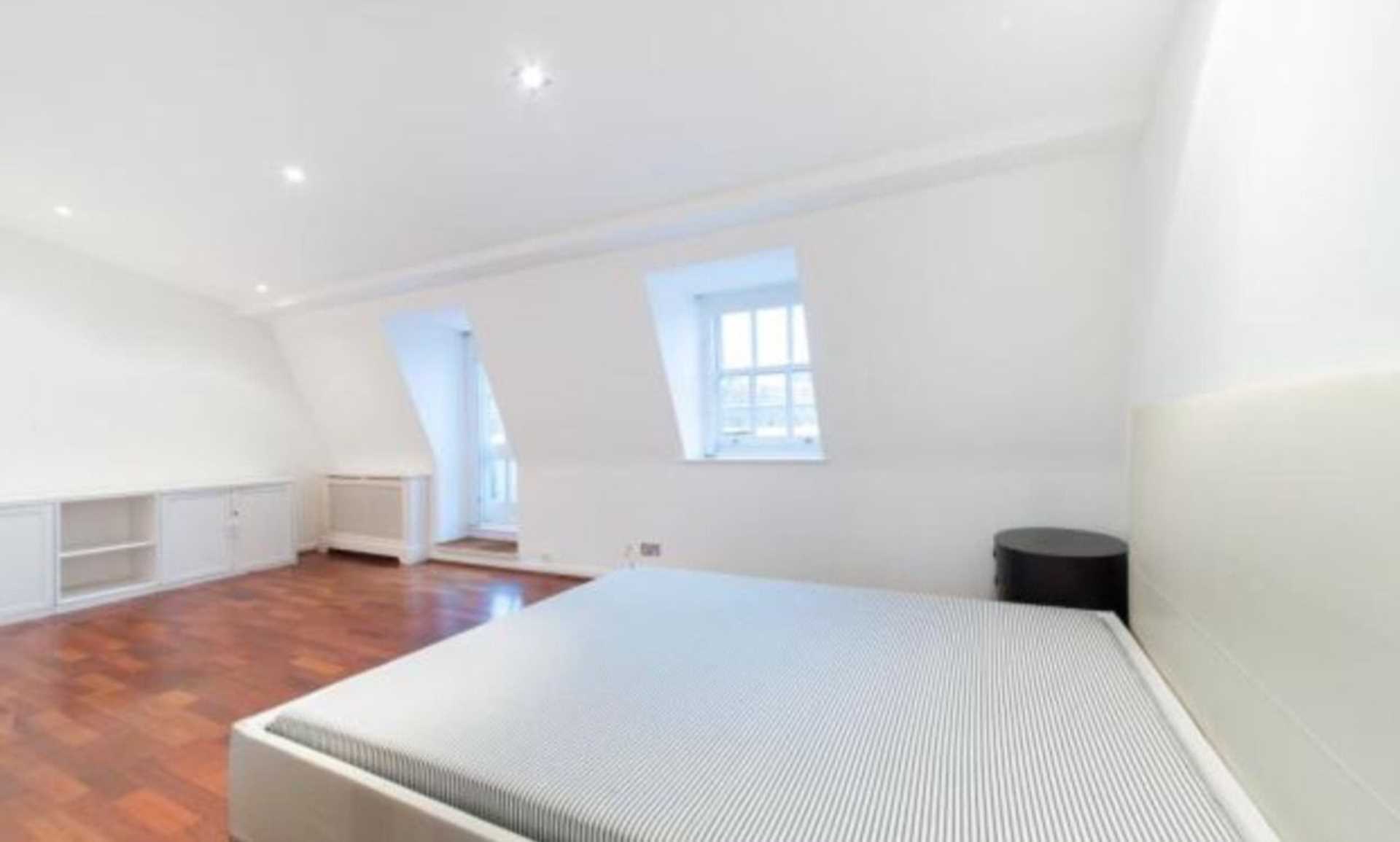 Ennismore Gardens, Knightsbridge SW7, Image 5