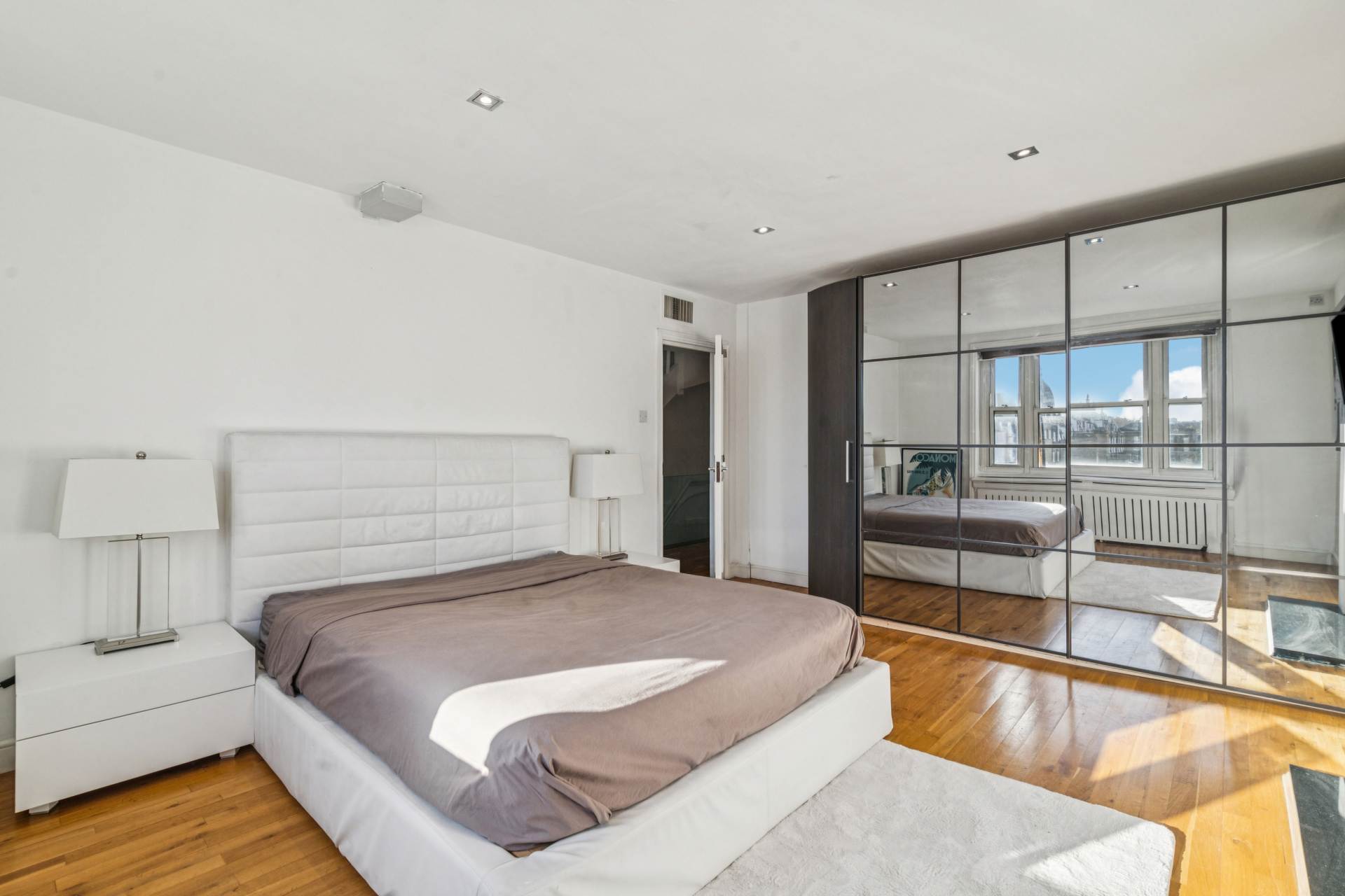 Ennismore Gardens, Knightsbridge SW7, Image 9