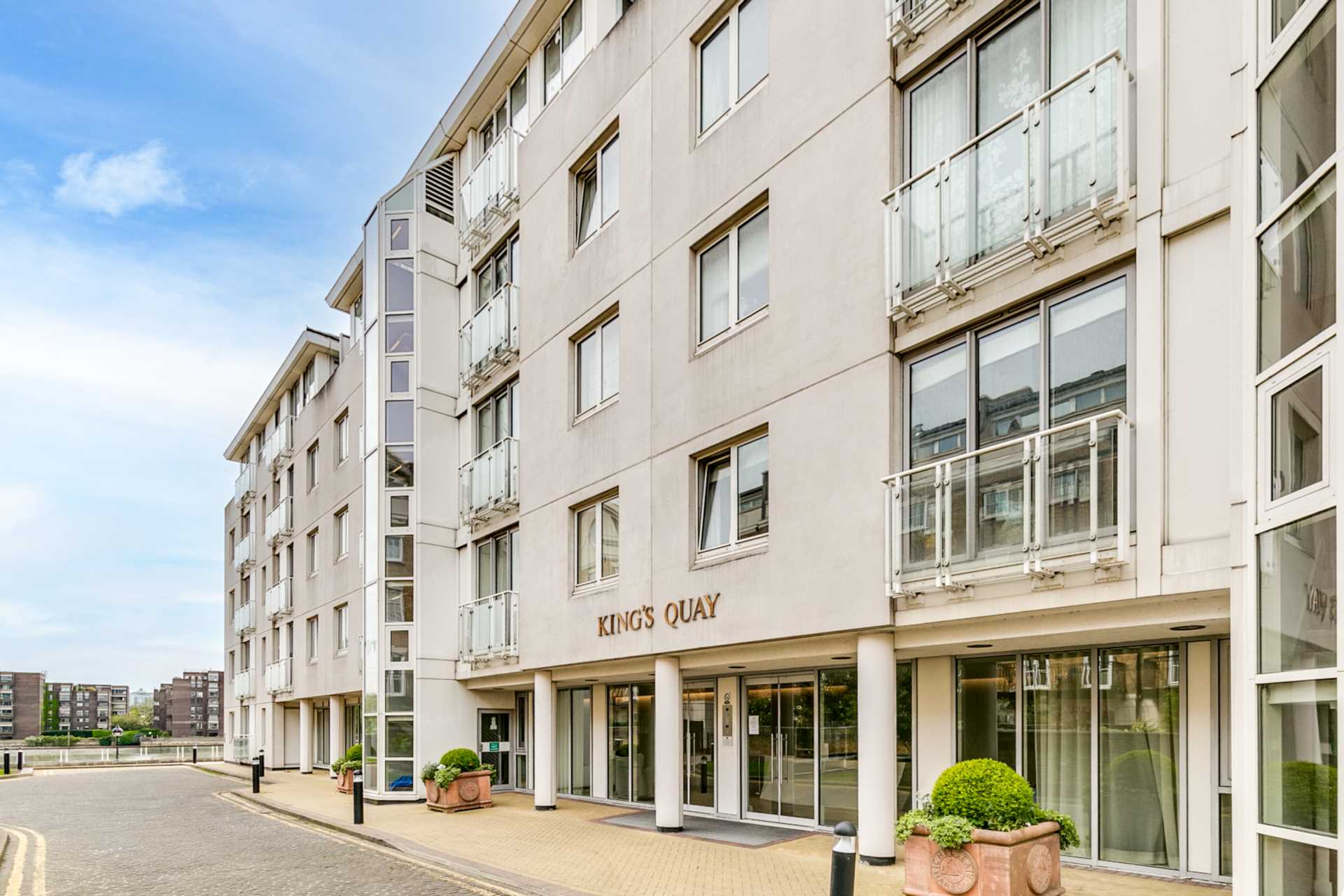 Kings Quay, Chelsea Harbour SW10, Image 17