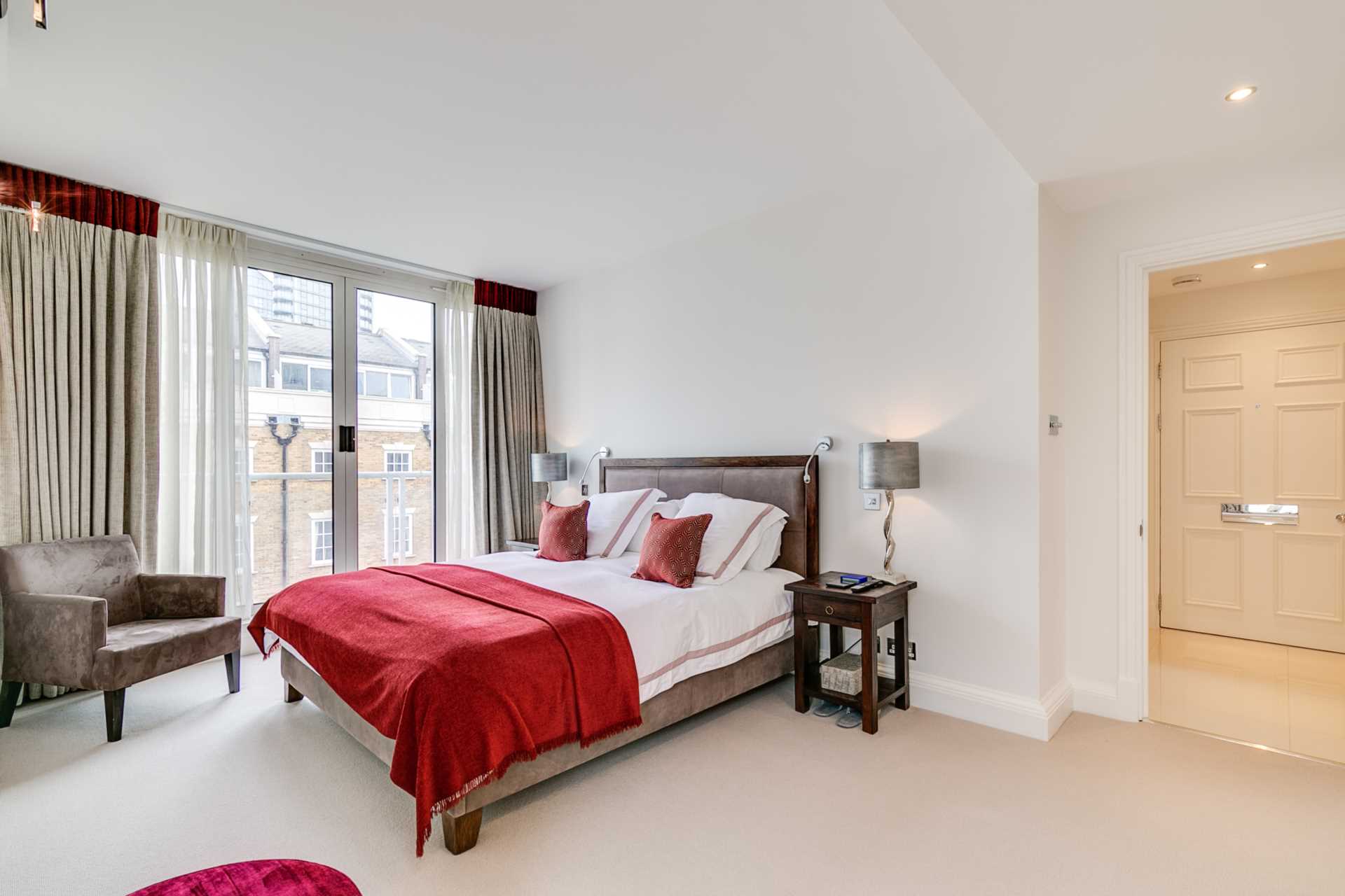 Kings Quay, Chelsea Harbour SW10, Image 8