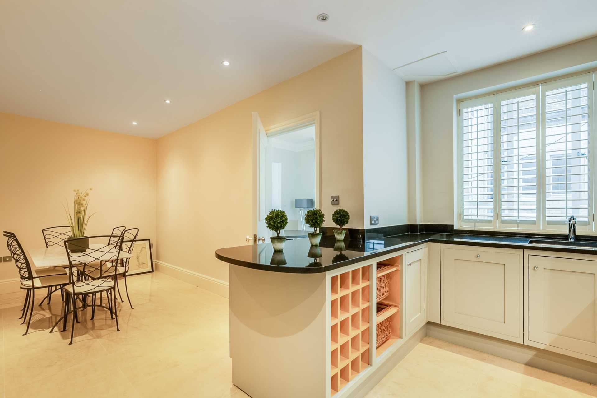 Cadogan Gardens, Chelsea SW3, Image 10
