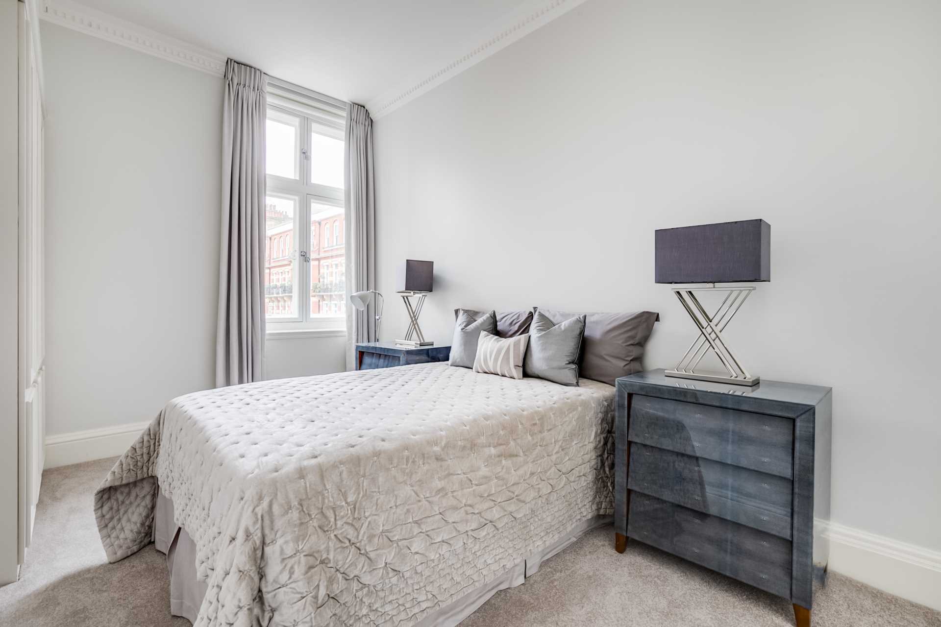 Cadogan Gardens, Chelsea SW3, Image 6