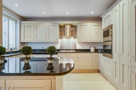 Cadogan Gardens, Chelsea SW3, Image 9