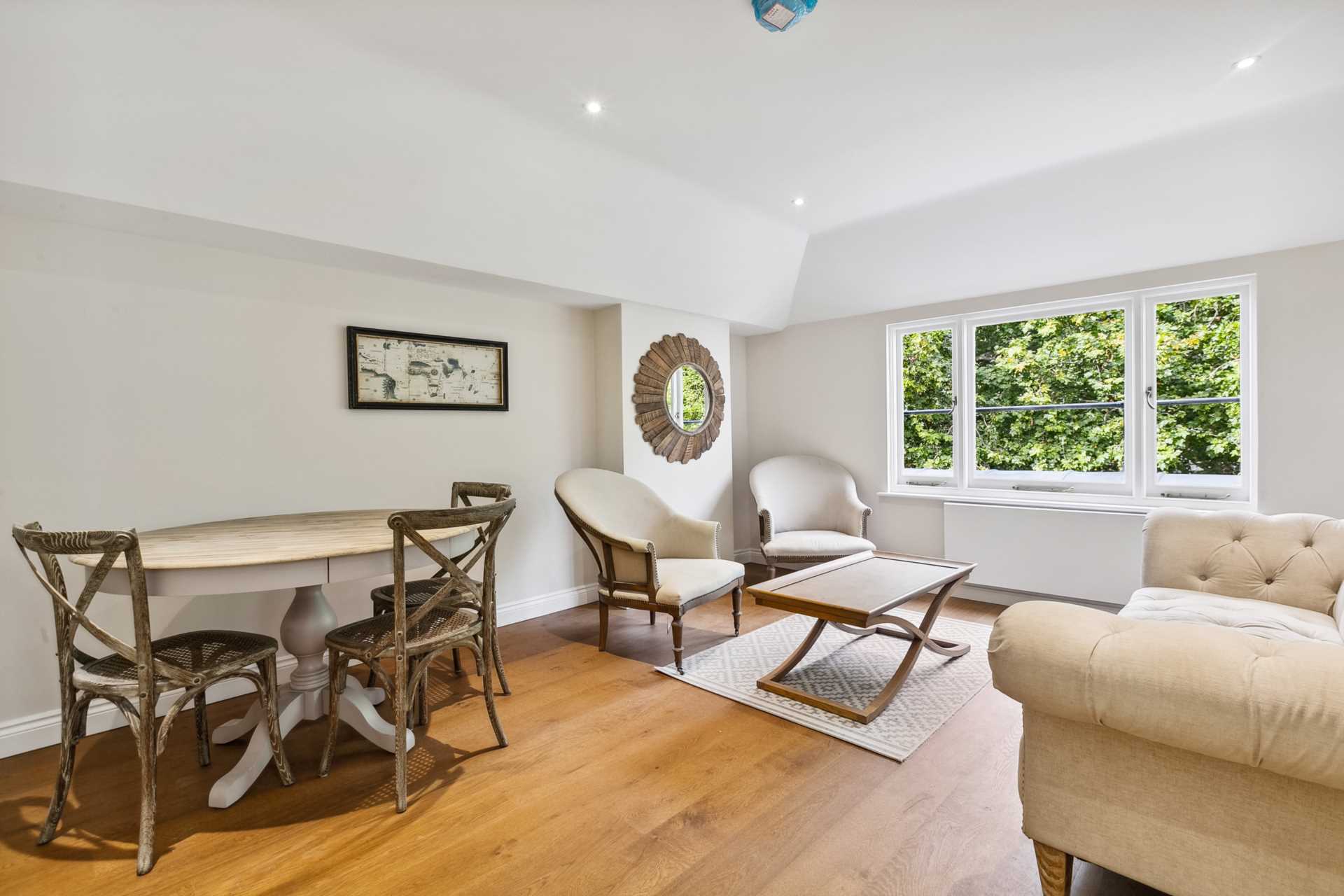 Ennismore Gardens, Knightsbridge SW7, Image 2