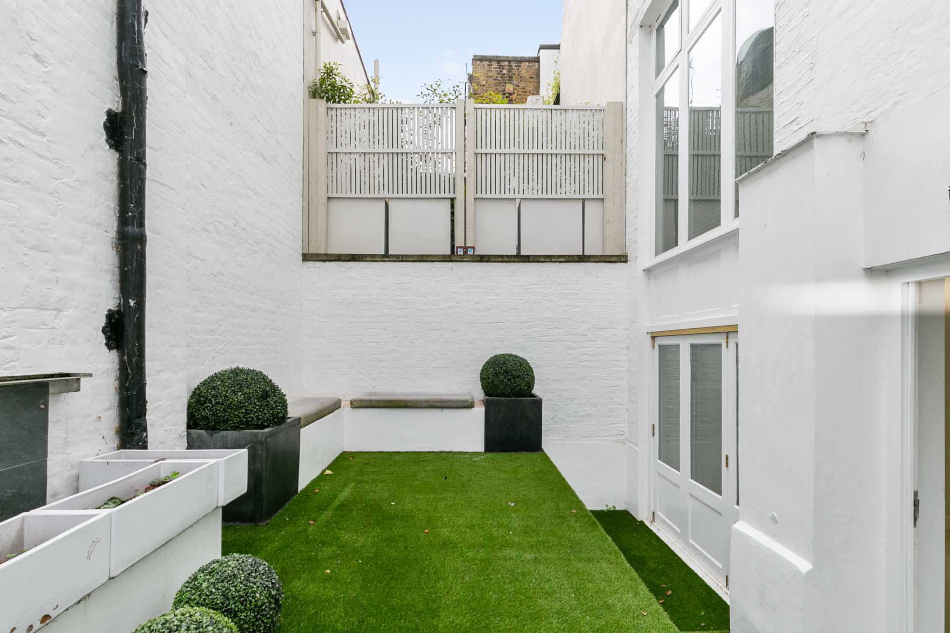 Ennismore Gardens, Knightsbridge SW7, Image 10