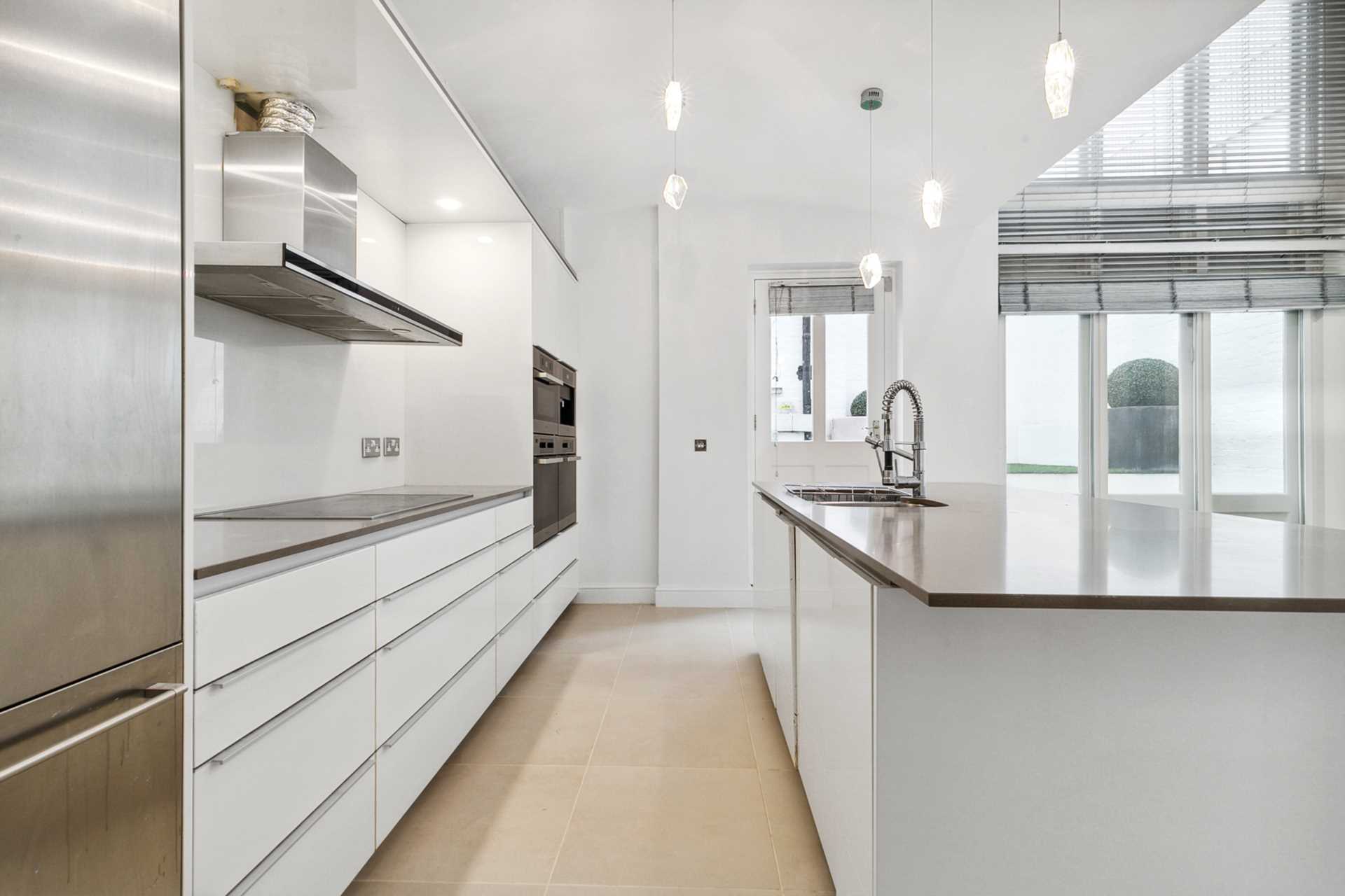Ennismore Gardens, Knightsbridge SW7, Image 5