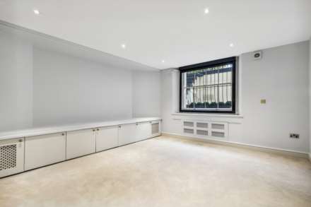 Ennismore Gardens, Knightsbridge SW7, Image 8