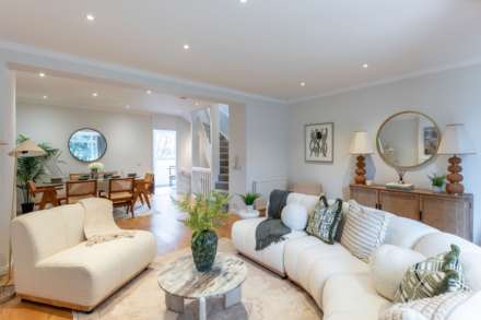 Woodsford Square, Holland Park, Image 3