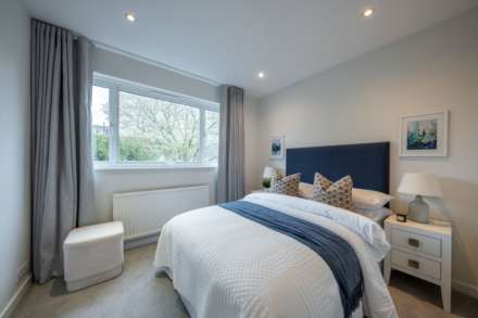 Woodsford Square, Holland Park, Image 9