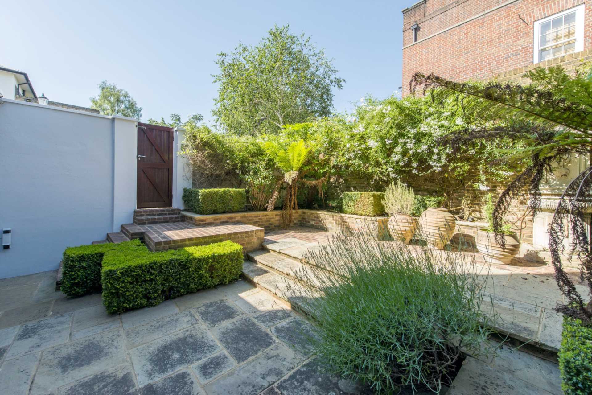 Addison Avenue, Holland Park, Image 11