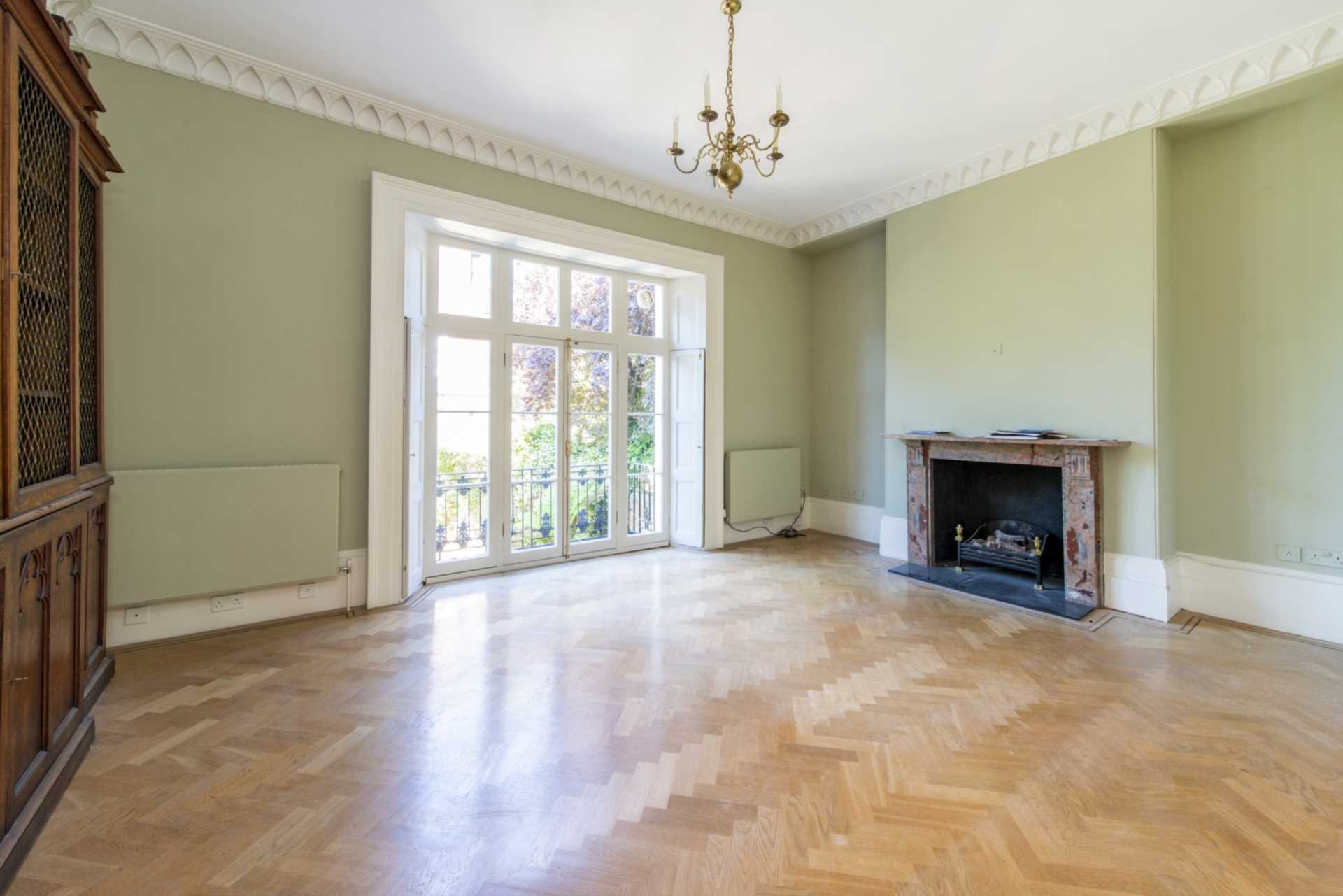 Addison Avenue, Holland Park, Image 2