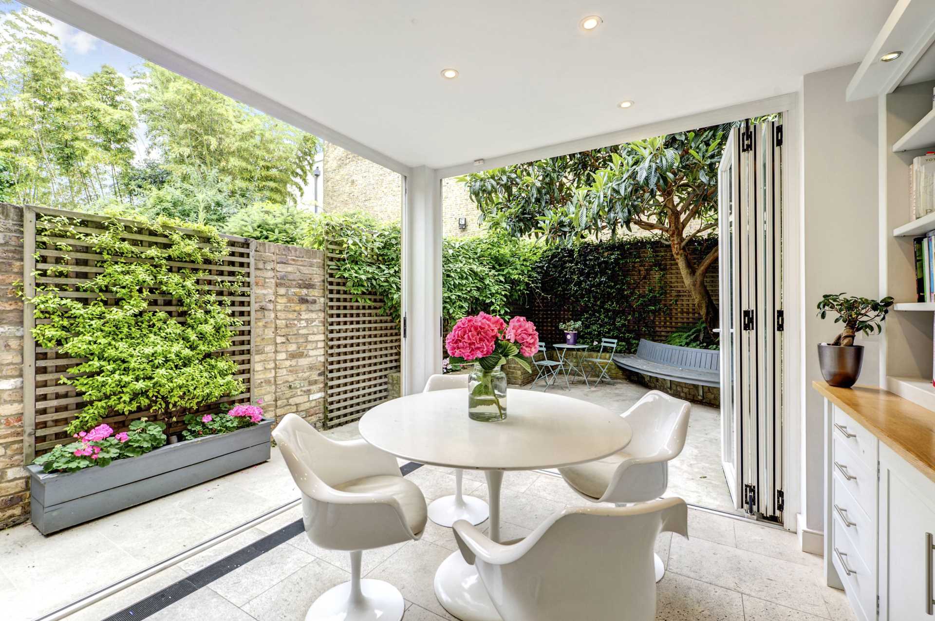 Latimer Road, North Kensington, Image 2