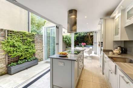 4 Bedroom House, Latimer Road, North Kensington