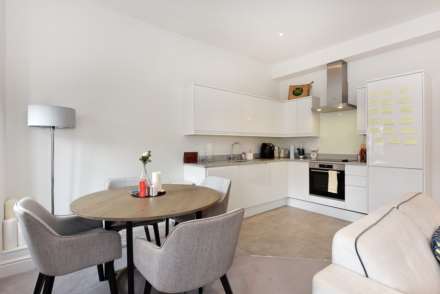 Holland Park Road, Kensington, Image 7