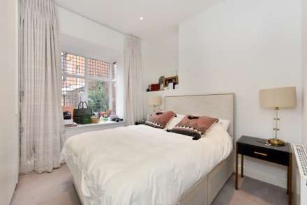 Holland Park Road, Kensington, Image 9