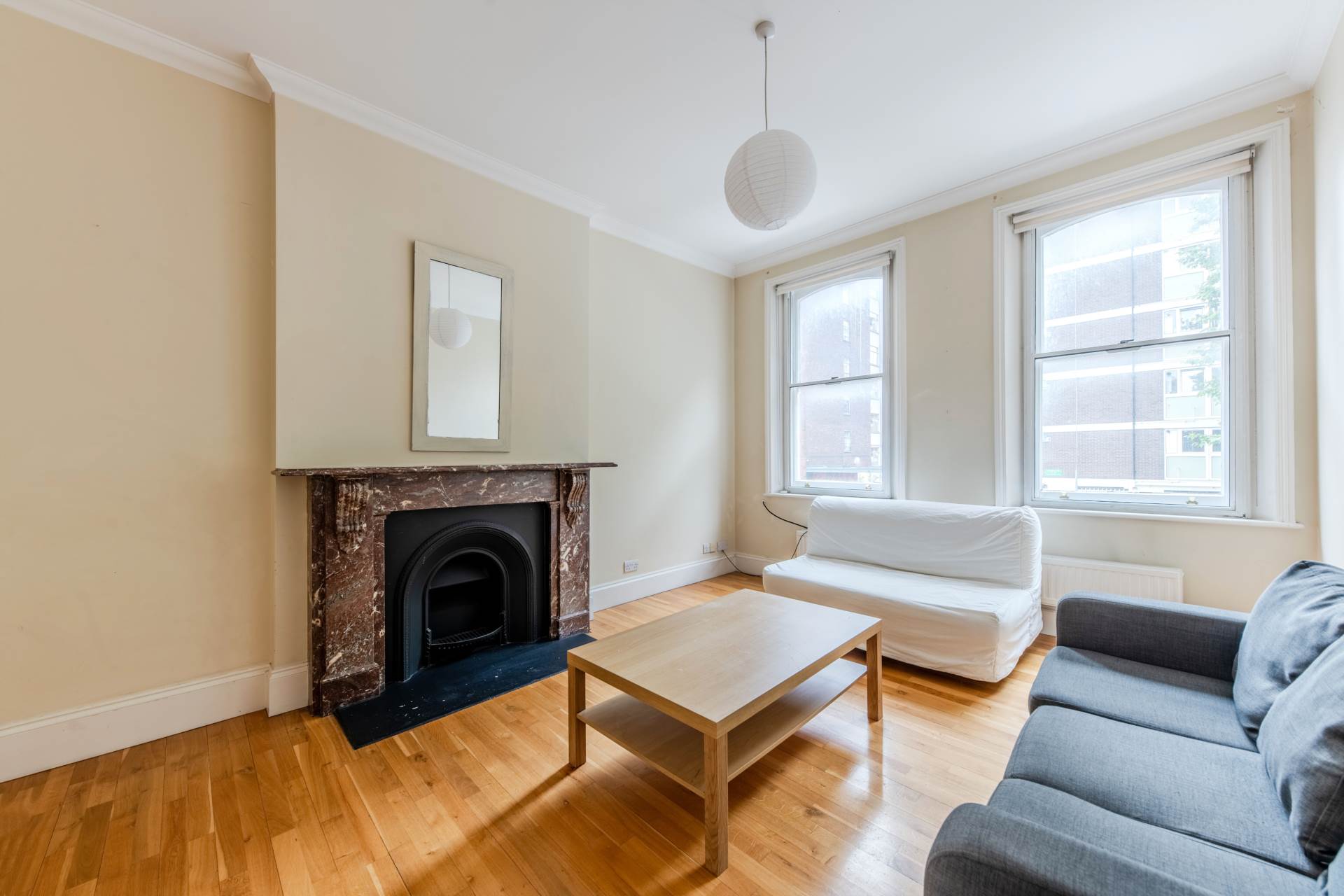 Upper Richmond Road, London, Image 1