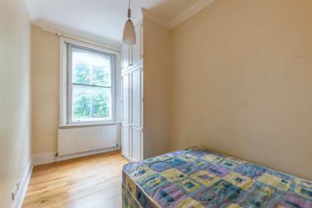 Upper Richmond Road, London, Image 5