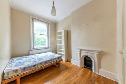 Upper Richmond Road, London, Image 6