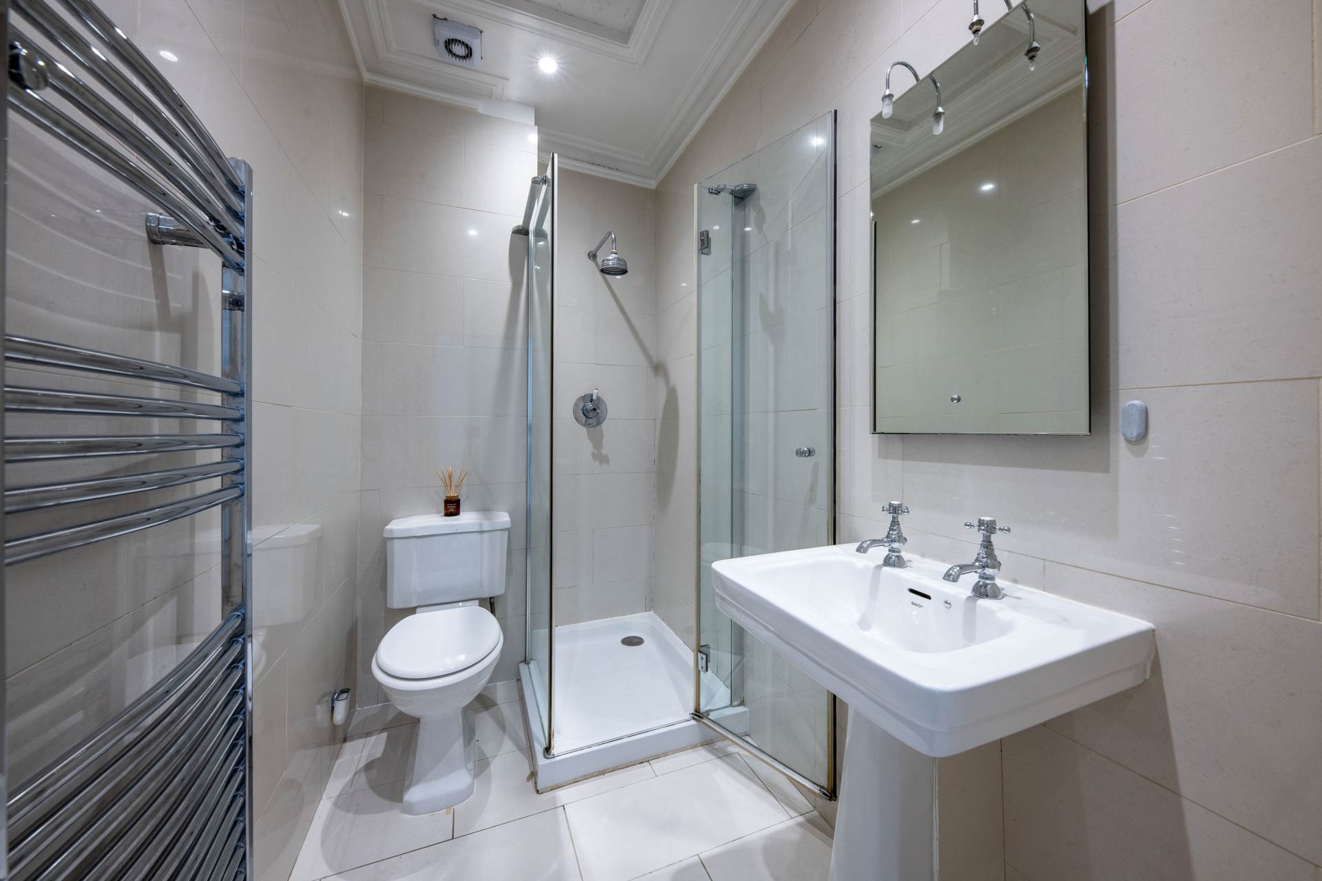 Upper Richmond Road, East Putney SW15, Image 12
