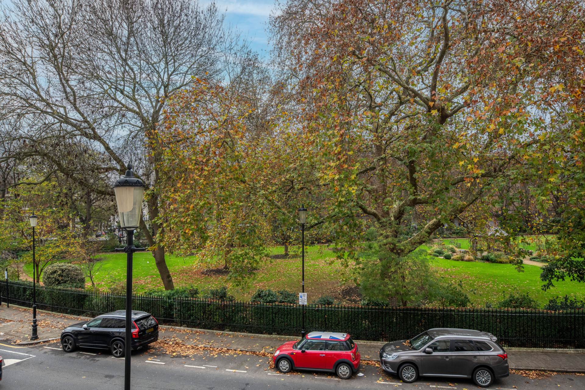 Royal Crescent, Holland Park, Image 8