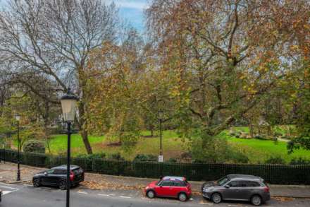 Royal Crescent, Holland Park, Image 8