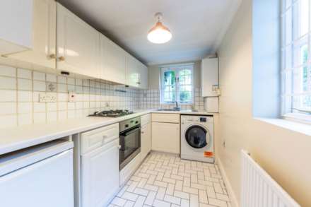 Disraeli Road, London, Image 4