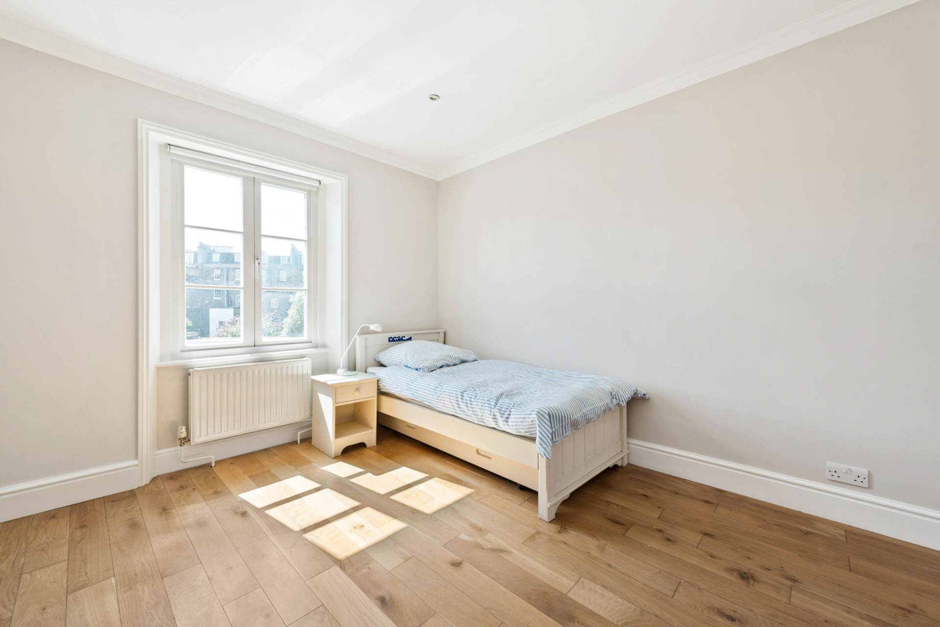 Queensdale Road, London, Image 14