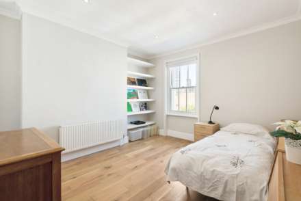 Queensdale Road, London, Image 12