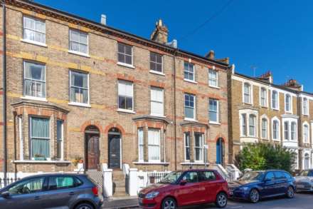 1 Bedroom Apartment, Disraeli Road, London