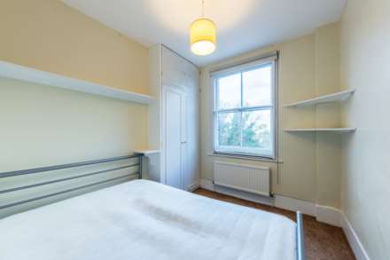 Upper Richmond Road, London, Image 4