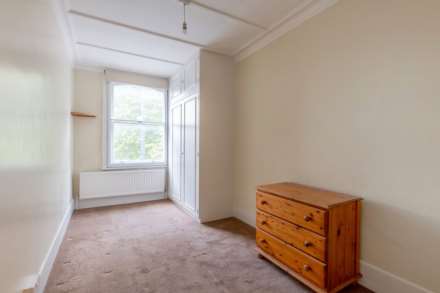 Upper Richmond Road, London, Image 5