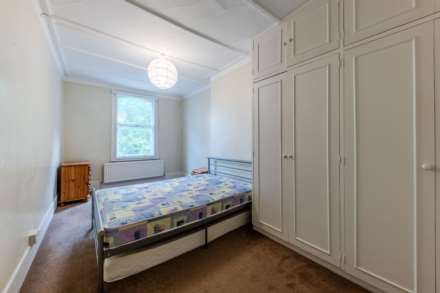 Upper Richmond Road, London, Image 6