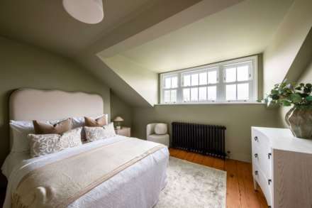 Addison Avenue, London, Image 21