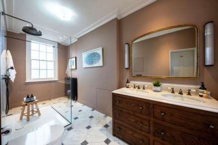 Addison Avenue, London, Image 22