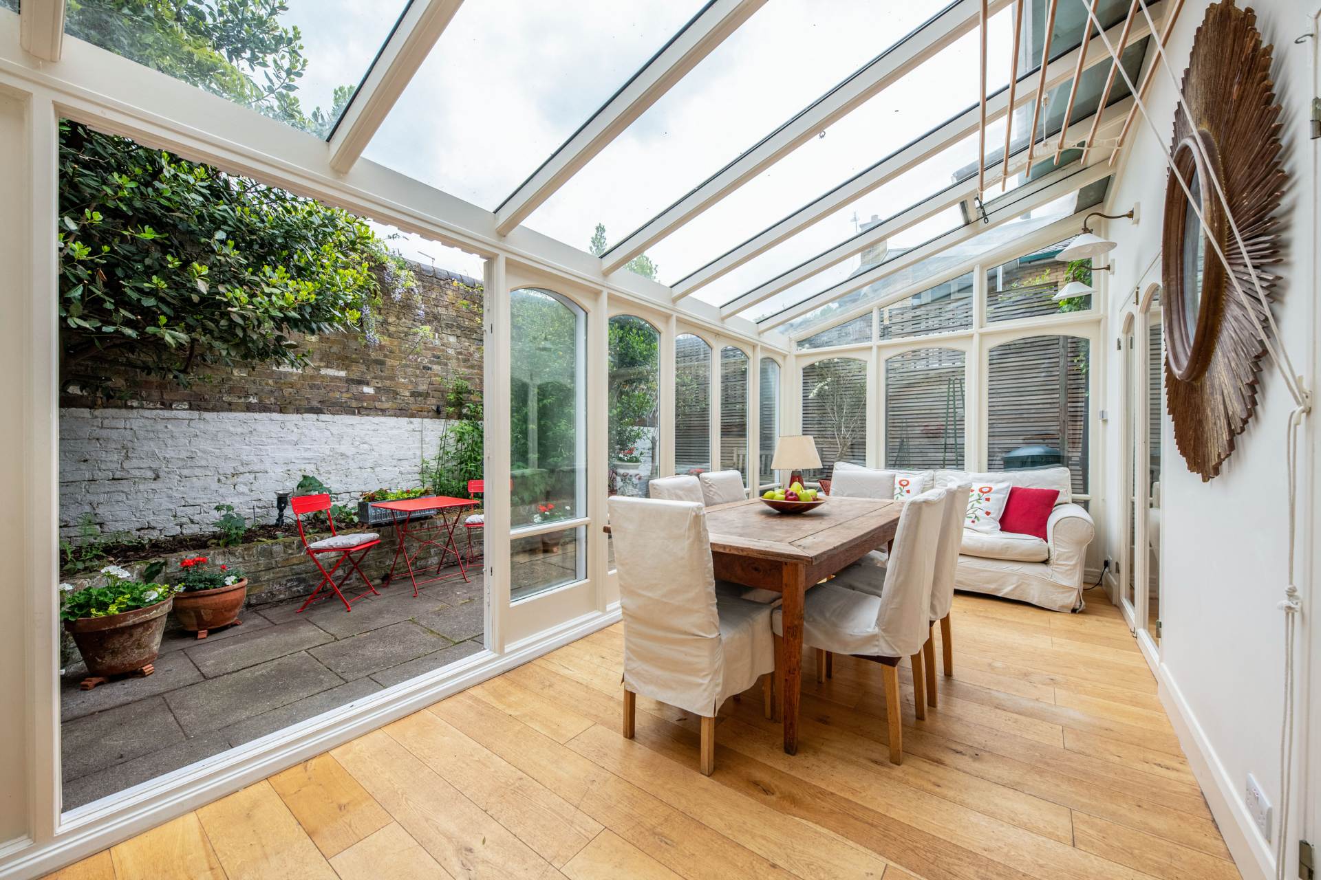 Avondale Park Gardens, London, Image 6