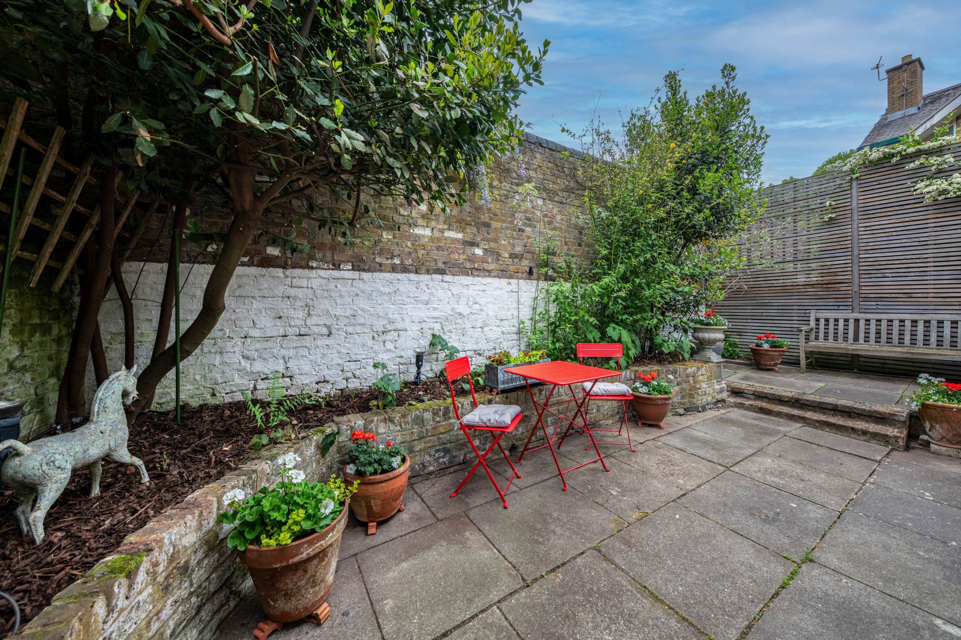 Avondale Park Gardens, London, Image 7